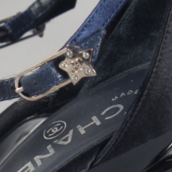 Chanel Navy Satin Crystal Star Embellished T-Strap CC Platform Pumps 37 - Picture 7 of 11